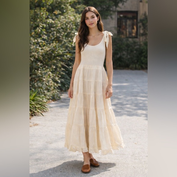 Chelsea & Violet Dresses & Skirts - Chelsea & Violet Peplum Bow Tie Shoulder Tiered Ribbed Off White Dress Bridal